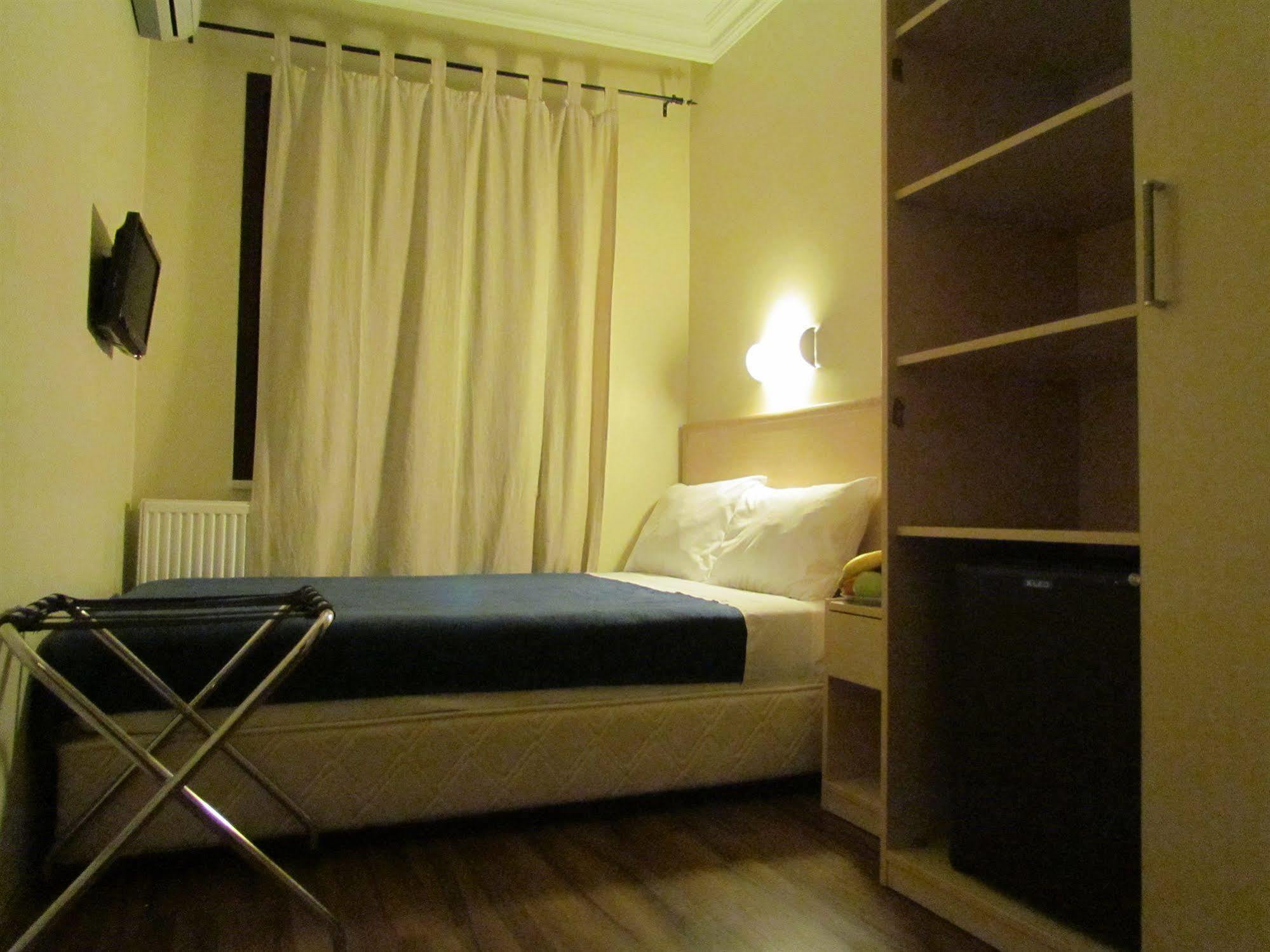 Promise Hotel Istanbul Exterior photo